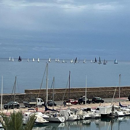 شقة Piso En Puerto De ألتيا المظهر الخارجي الصورة