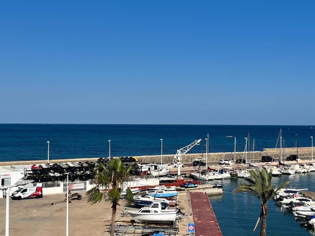 شقة Piso En Puerto De ألتيا المظهر الخارجي الصورة